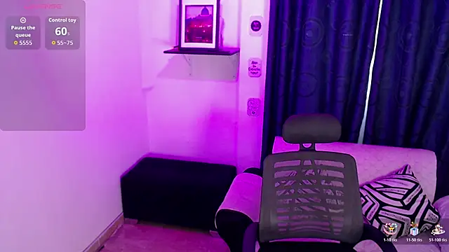  evee  online show from 13, 11, 2025