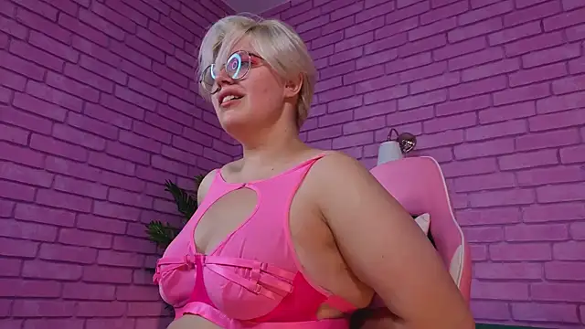 DominiqueSweetie online show from 15, 10, 2025