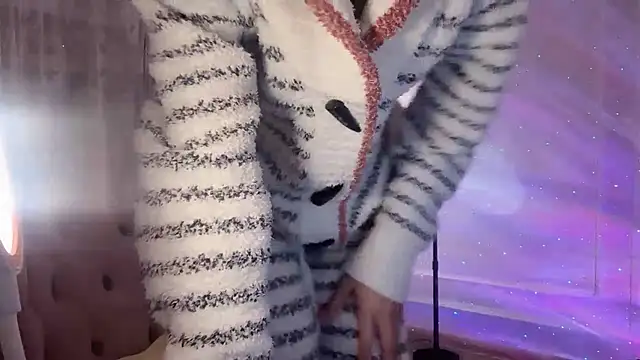 Snapshot of Titi-175 chatting on 30, 11, 2025 Titi-175 online show from 30, 11, 2025