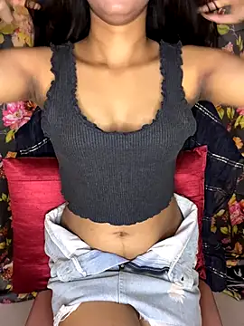 pooja-cam1 online show from 3, 12, 2025