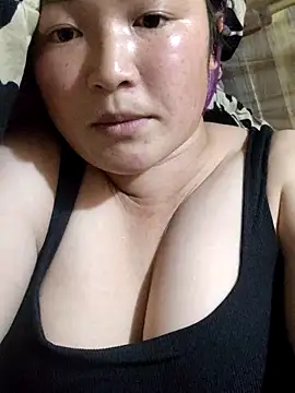 linhmiucute online show from 17, 10, 2025