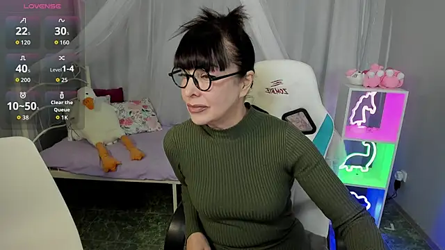 LindaRomero online show from 8, 10, 2025