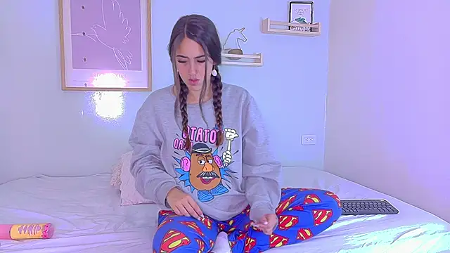 Julietasweett   online show from 14, 11, 2025