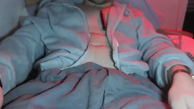 cazzo18cm3 online show from 2, 2, 2026