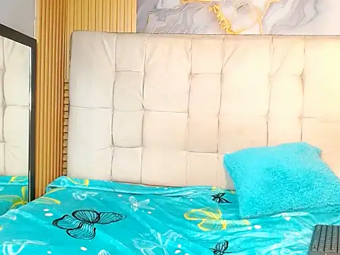 Snapshot of martinasmith303av chatting on 24, 10, 2025 martinasmith303av online show from 24, 10, 2025