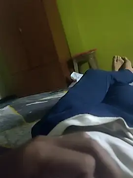 Snapshot of Hhhggghrrr3219 chatting on 29, 9, 2025 Hhhggghrrr3219 online show from 29, 9, 2025