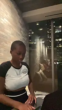 tia   fox online show from 12, 11, 2025