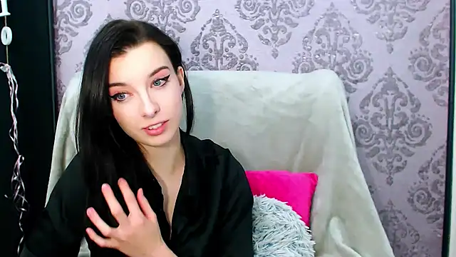 DominantLuna online show from 3, 12, 2025