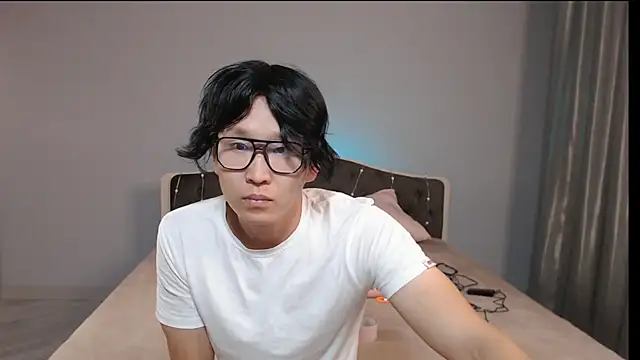 KaiChicken online show from 11, 10, 2025