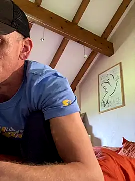 Snapshot of shorty-phat chatting on 10, 11, 2025 shorty-phat online show from 10, 11, 2025