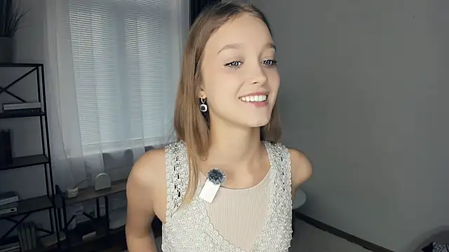 SerrenaAa online show from 16, 10, 2025