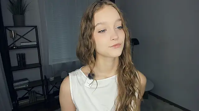 SerrenaAa online show from 21, 11, 2025