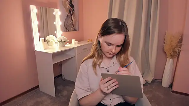 ChloeWestrum online show from 1, 10, 2025