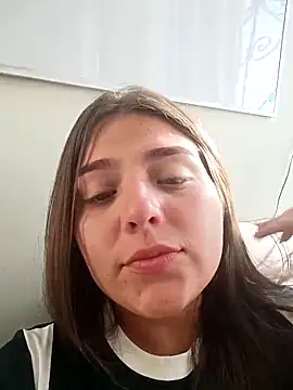 EmiilySttone online show from 17, 12, 2025