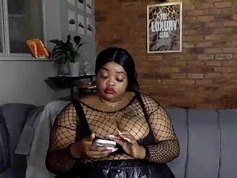 Enchanted Cherry online show from 30, 9, 2025