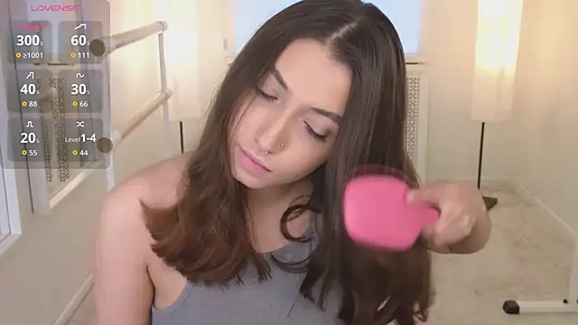 Snapshot of slow_flower chatting on 15, 10, 2025 slow flower online show from 15, 10, 2025