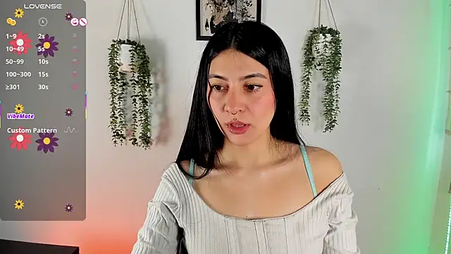 emma-green0 online show from 2, 10, 2025