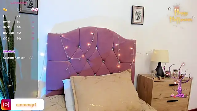 emma-green0 online show from 17, 10, 2025