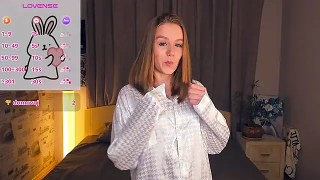 Snapshot of TienKnous chatting on 25, 10, 2025 TienKnous online show from 25, 10, 2025