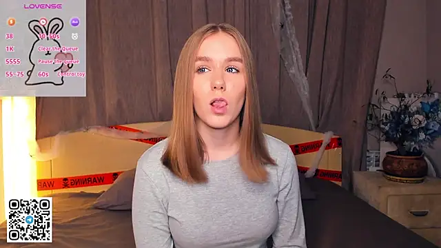 Snapshot of TienKnous chatting on 14, 11, 2025 TienKnous online show from 14, 11, 2025