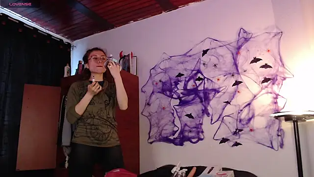 Snapshot of Alessandra_Shayk666 chatting on 21, 10, 2025 Alessandra Shayk666 online show from 21, 10, 2025