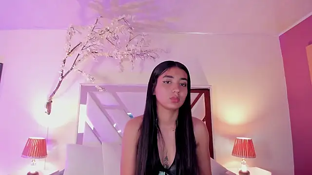 cloe taylor   online show from 13, 12, 2025