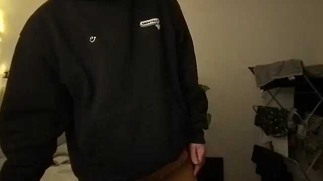 Snapshot of Angus80085 chatting on 14, 1, 2026 Angus80085 online show from 14, 1, 2026