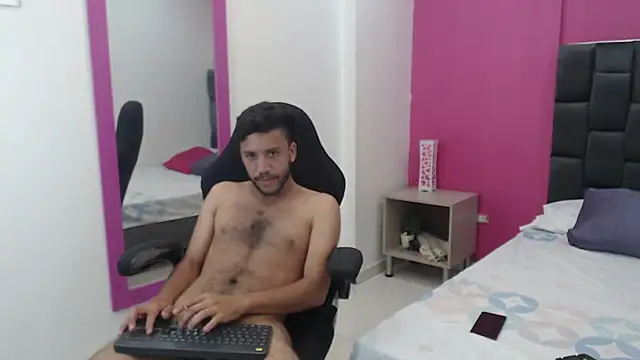 Juan FelipeX01 online show from 4, 10, 2025