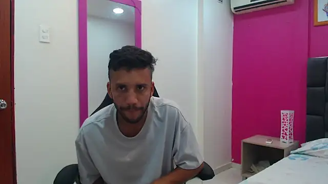 Juan FelipeX01 online show from 12, 10, 2025