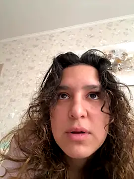 Luisaa rosee online show from 2, 10, 2025