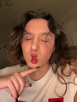 Luisaa rosee online show from 31, 10, 2025