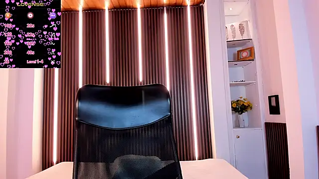 VenusCooper online show from 8, 1, 2026