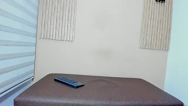 Snapshot of VANESA_RUSEFF chatting on 5, 10, 2025 VANESA RUSEFF online show from 5, 10, 2025