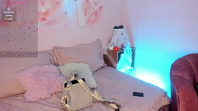 Snapshot of Nikolbrice chatting on 24, 10, 2025 Nikolbrice online show from 24, 10, 2025