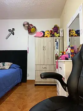 Snapshot of Miichii chatting on 11, 10, 2025 Miichii online show from 11, 10, 2025