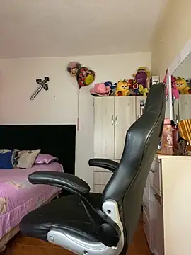 Snapshot of Miichii chatting on 21, 10, 2025 Miichii online show from 21, 10, 2025