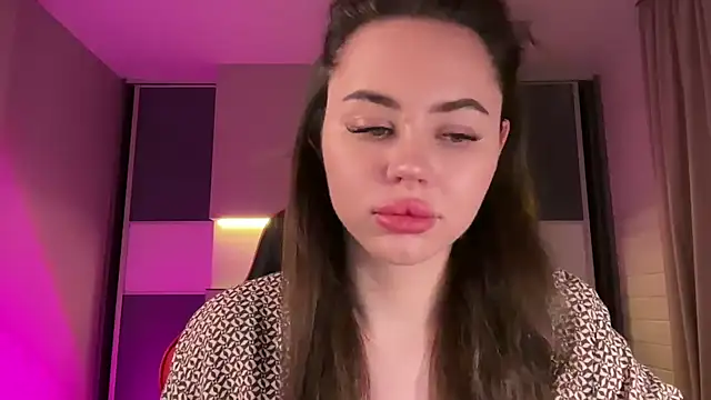 AlmaryKim online show from 10, 2, 2025