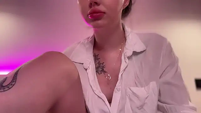 AlmaryKim online show from 4, 10, 2025