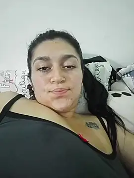 Snapshot of alejitasweet chatting on 2, 11, 2025 alejitasweet online show from 2, 11, 2025