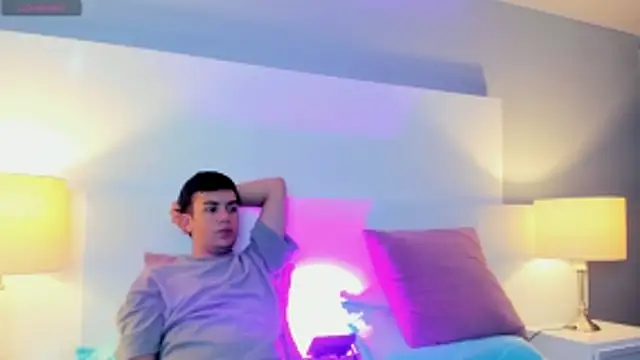 Snapshot of Dylan_Katte chatting on 12, 3, 2026 Dylan Katte online show from 12, 3, 2026