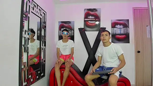 VERY HOT GUYS online show from 26, 11, 2025