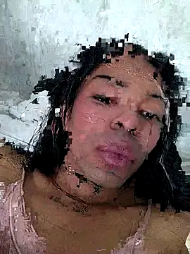 Snapshot of Cristina_parisx chatting on 4, 10, 2025 Cristina parisx online show from 4, 10, 2025