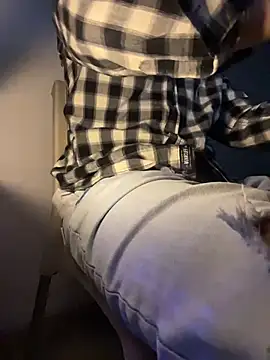 Snapshot of LiamMyst chatting on 11, 10, 2025 LiamMyst online show from 11, 10, 2025