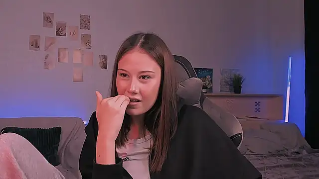 adelle046 online show from 14, 10, 2025