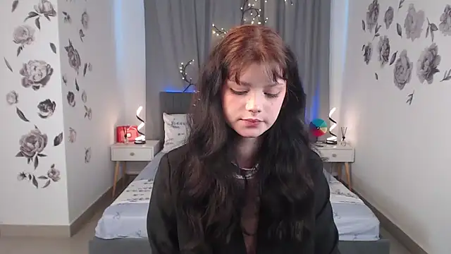 Snapshot of MileyRood chatting on 10, 10, 2025 MileyRood online show from 10, 10, 2025