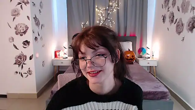 Snapshot of MileyRood chatting on 3, 11, 2025 MileyRood online show from 3, 11, 2025