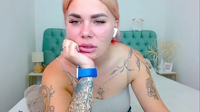 Naughty kittyy1 online show from 5, 10, 2025