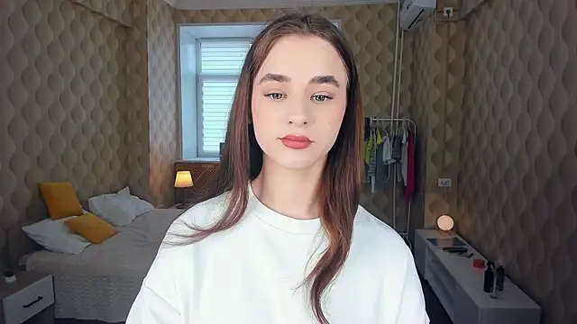 JinnyMcie online show from 15, 10, 2025