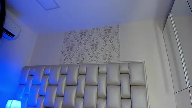 Peyton louise online show from 11, 11, 2025