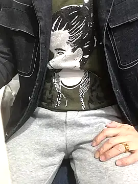 chougegg0214 online show from 11, 11, 2025